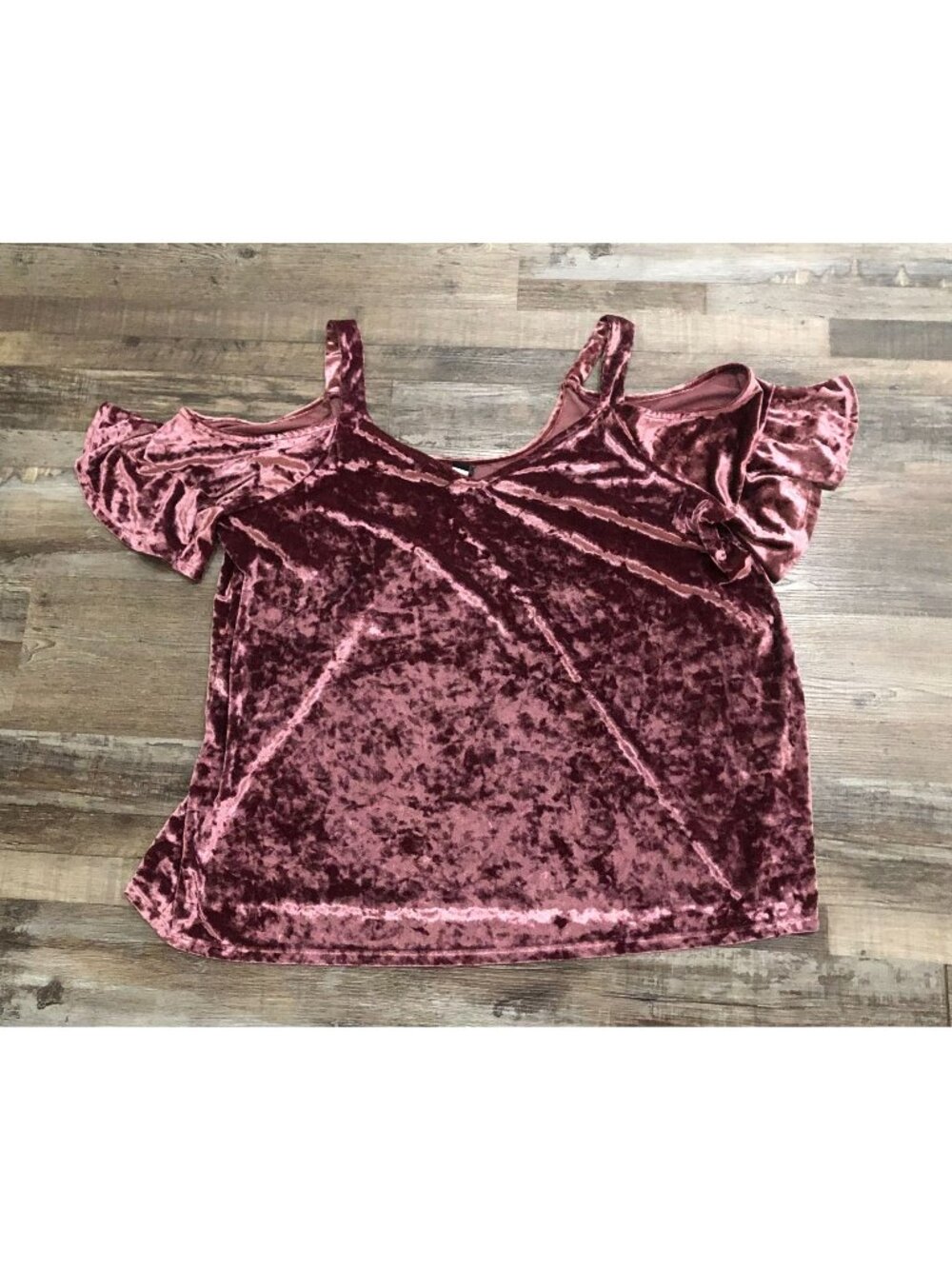 Torrid Crushed Velvet Cold Shoulder Top Blouse Shirt Size 3X Plum Color